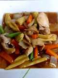 ไก่ผัดยอดข้าวโพด