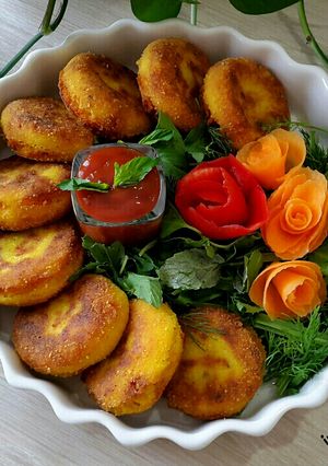 عکسی از دستور کوکو سیب زمینی شکم پر