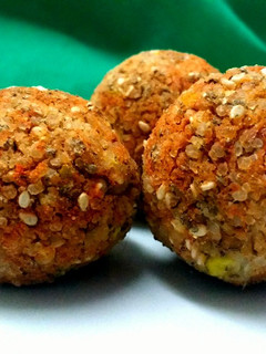 Una foto de Albóndigas de arroz sin gluten y veganas