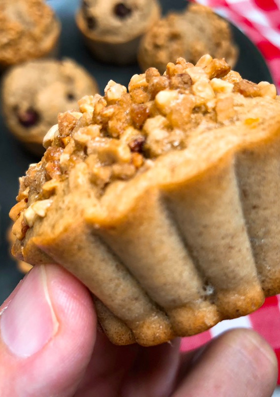 Una foto de Muffins de avena y plátano 0% grasas-0% azúcares añadidos en Mambo