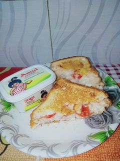 चीज़ मेयोनेज़ सैंडविच (Cheese mayonnaise sandwich recipe in hindi) रेसिपी मुख्य फोटो