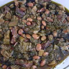 Una foto de خورشت کرفس با گوشت و لوبیاچیتی