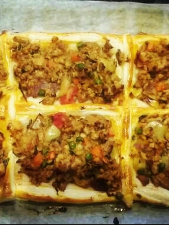 Easy Steps to Make Recipes Salty Curry Pie on Puff Pastry the Awesome  Appealing.