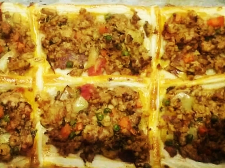 Easy Steps to Make Recipes Salty Curry Pie on Puff Pastry the Awesome  Appealing.