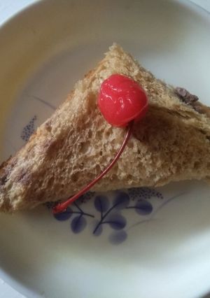 ब्रेड ट्रायंगल (Bread Triangle Recipe In Hindi) रेसिपी मुख्य फोटो