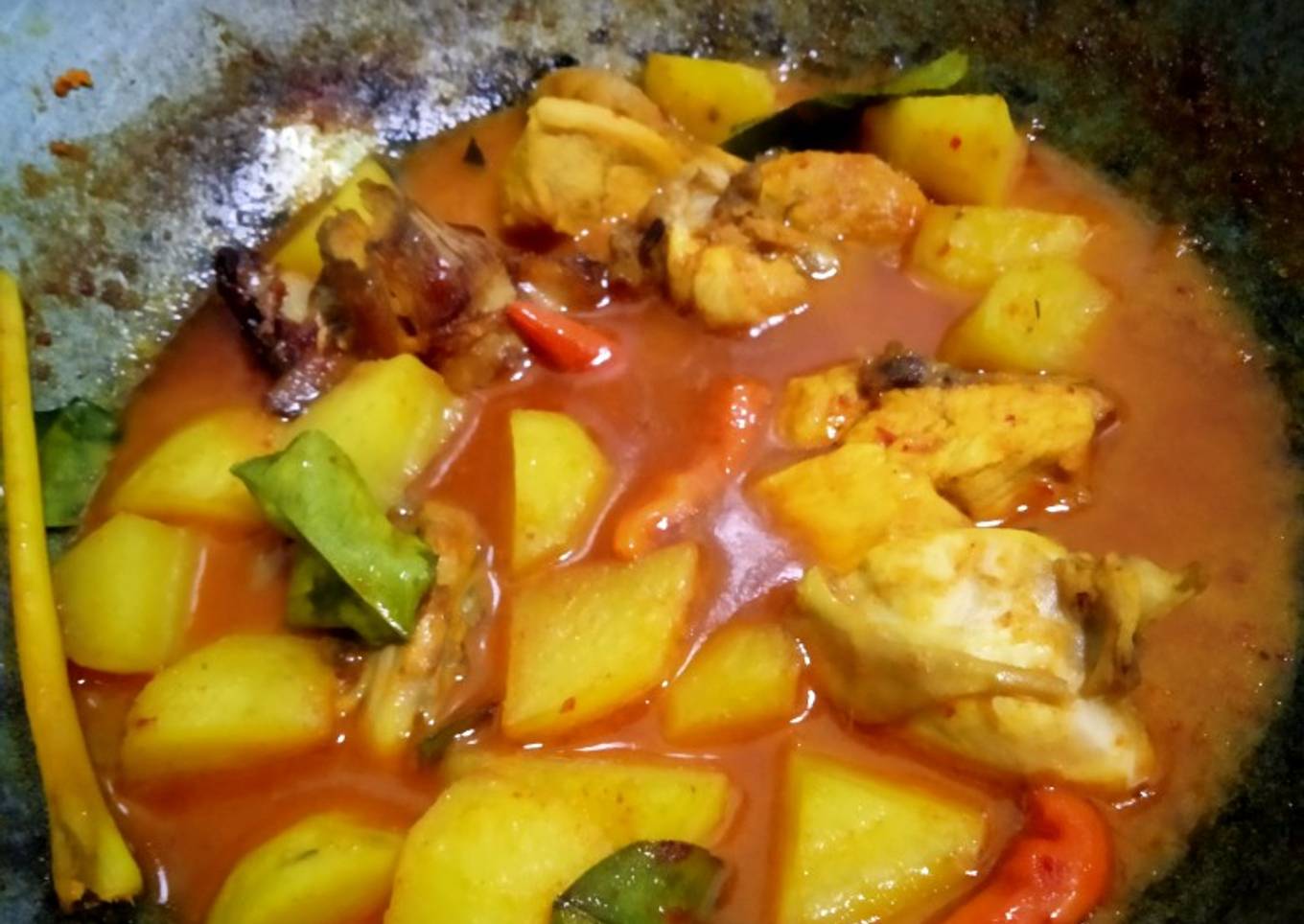Kari Ayam Kentang