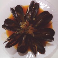 Mussels In Spicy Sauce A picture of Mussels In Spicy Sauce.