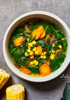 Foto resep Sayur Bayam Bening Jagung dan Wortel