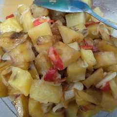 รูปของ Sambal goreng kentang