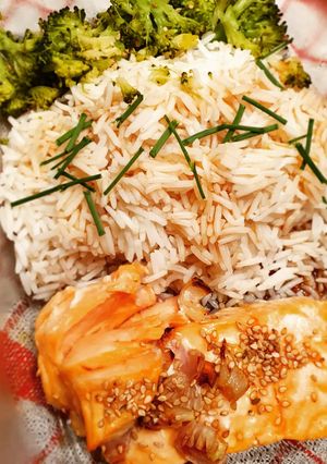 Une photo de Riz au brocolis et pavé de saumon citron