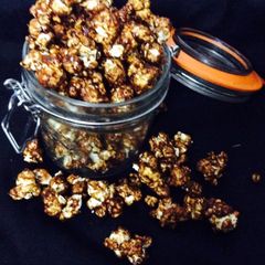 A picture of Jaggery caramelised popcorn.