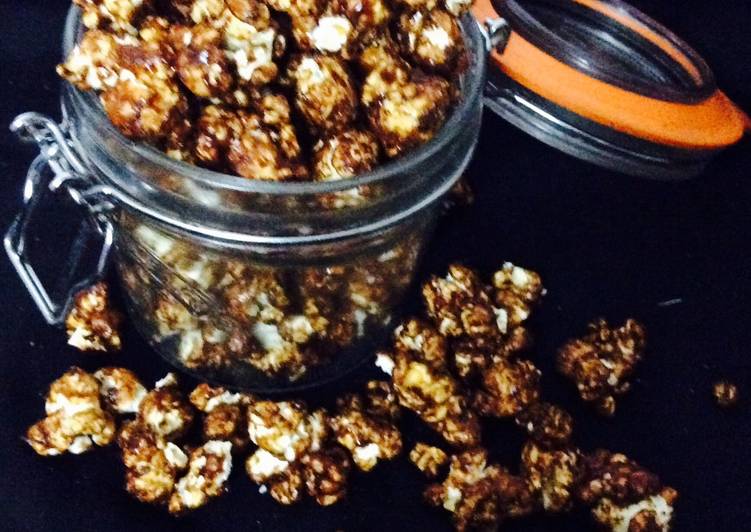 Jaggery caramelised popcorn