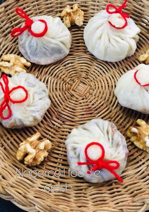 வால்நட் ஸ்டப்டு ஸ்வீட் பவுச் (Walnut Stuffed Sweet Pouch Recipe in Tamil) செய்முறை முக்கிய புகைப்படம்