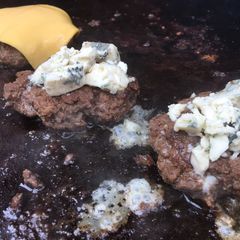 A picture of Black and blue Hamburger.