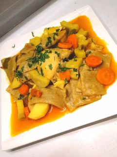 صورة لوصفة مرقوق دجاج اكله شعبيه سعوديه مشهوره 🍅🥕🥔🍗