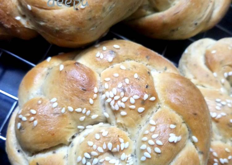 Braided challah bread