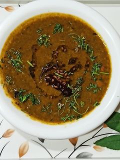 अंबाडीची पातळ भाजी (ambadichi patal bhaji recipe in marathi) रेसिपी चे मुख्य फोटो