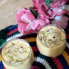 A picture of Mangoes Milk shake.