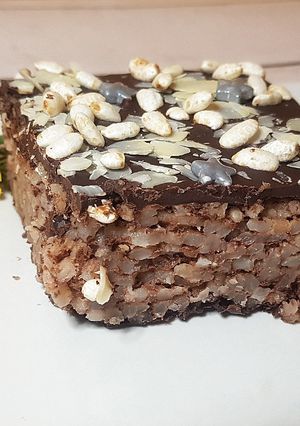 Foto principal de Pastel de arroz, cacao y almendras