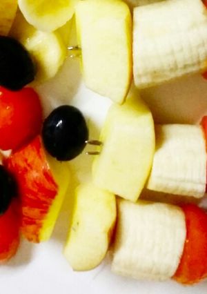 A picture of Fruits in Sticks.