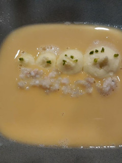 Una foto de Crema de cigalas y parmentier