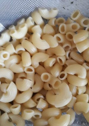 A picture of Boiled pasta.