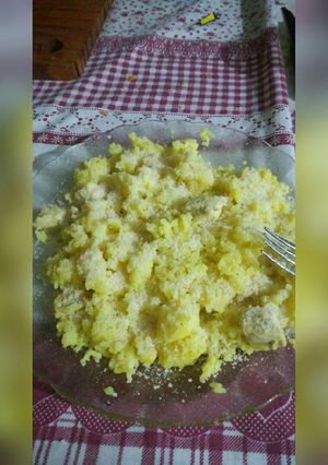 Una foto de Arroz amarillo con pollo fácil
