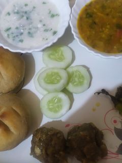 मिक्स दाल, बाटी और बाटी के लड्डु (mix dal, bati, aur bati ke ladoo recipe in Hindi) रेसिपी मुख्य फोटो