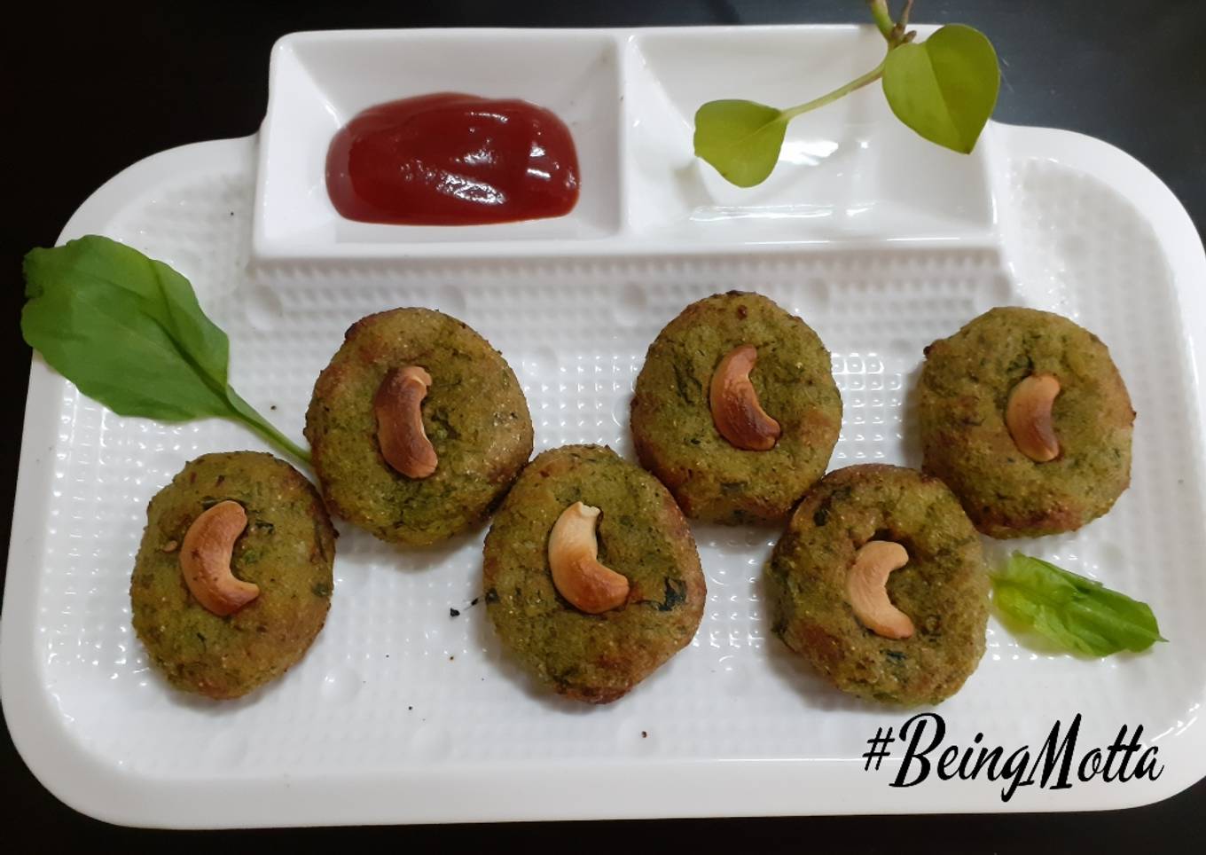 Recipe for feather cutlets in a deep frying pan