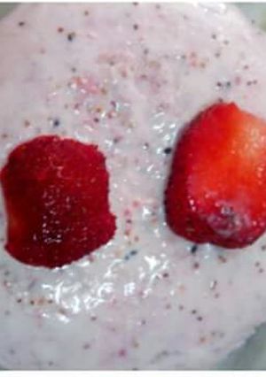 A picture of Strawberry Ice cream.