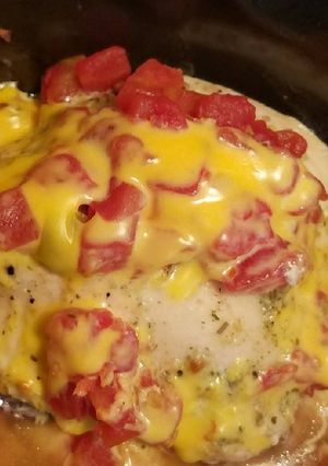 A picture of Rotel Chicken.