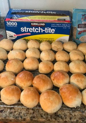 A picture of Big Batch Yeast Rolls.
