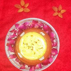 A picture of Saffron milk.