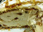 Una foto de postre mamón