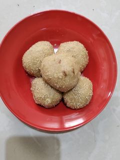ચુરમાના લાડુ (Churma Ladoo Recipe In Gujarati) રેસીપી મુખ્ય ફોટો