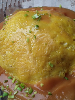 Una foto de Omurice🤔 a mi manera🌰🥕🍳🍚🥓..!
