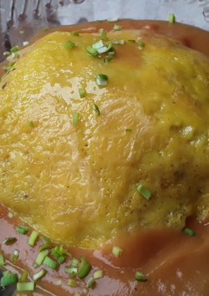 Una foto de Omurice🤔 a mi manera🌰🥕🍳🍚🥓..!