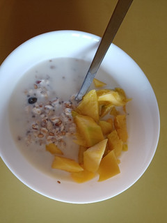 Una foto de Avena trasnochada (overnight oats)
