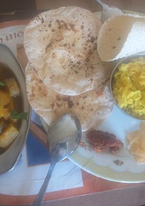 ગુજરાતી થાળી રેસીપી મુખ્ય ફોટો