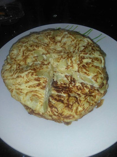 Una foto de Tortilla de patatas con cebolla