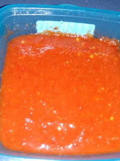Una foto de Salsa roja con chile guajillo. ॐ