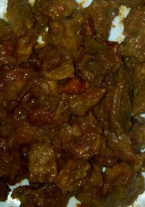 A picture of Fried beef.
