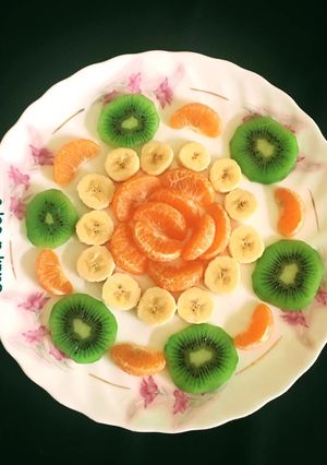A picture of Winter Fruit Salad.