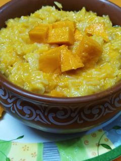 मॅंगो शेवई (mango shevai recipe in marathi) रेसिपी चे मुख्य फोटो 