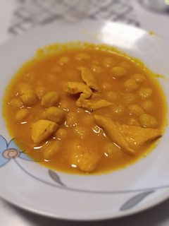 Una foto de Garbanzos con pollo