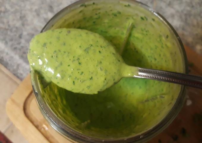 Salsa de cilantro Receta de Marllory Kris Olguin Reyes- Cookpad