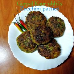A picture of Zucchini patties 🌶️🥔.
