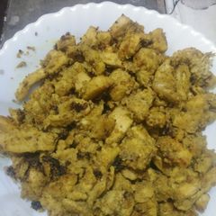 A picture of Chicken Tikka chunks.