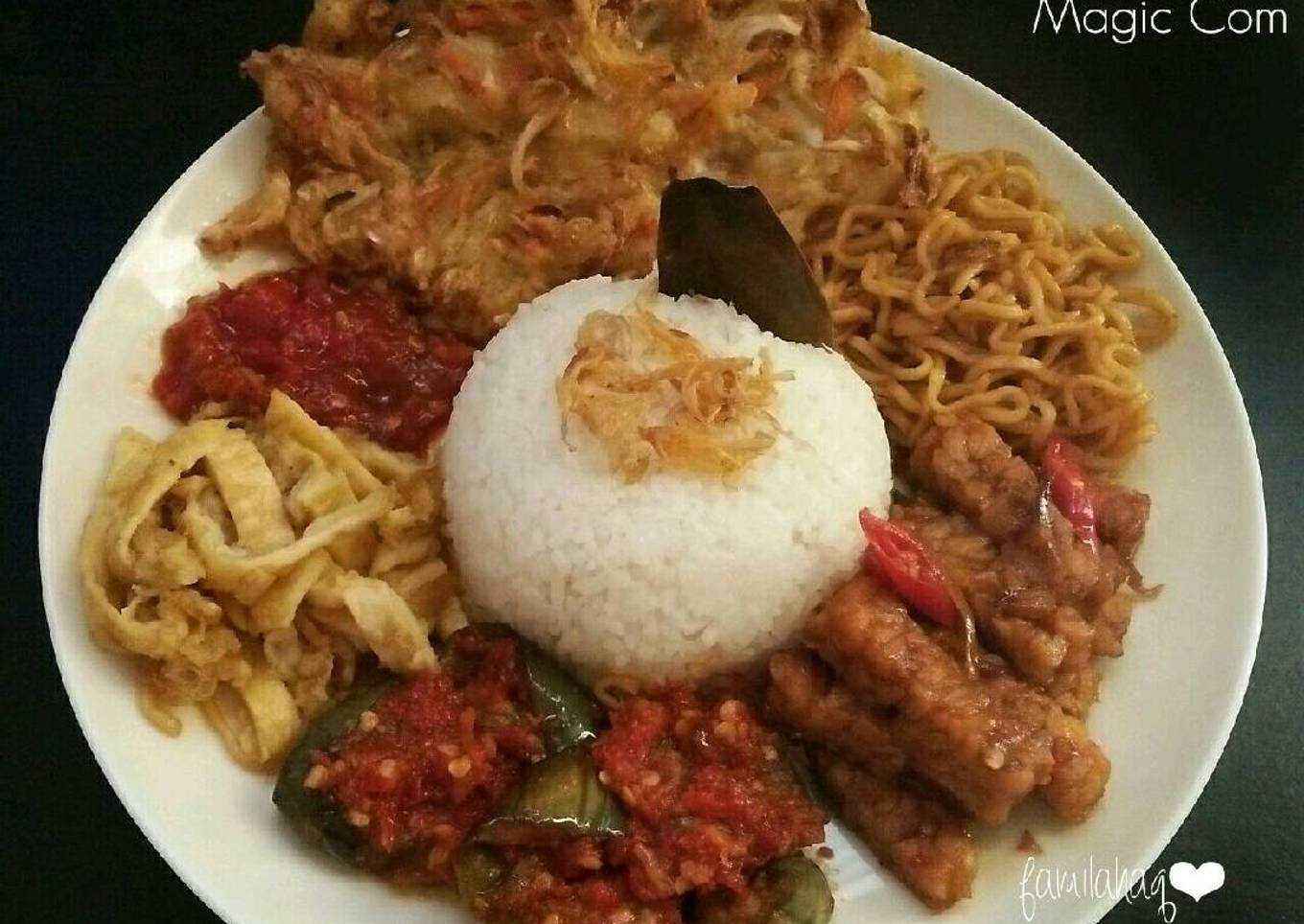 Nasi Uduk Magic Com