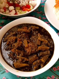 عکسی از دستور خورش کرفس با مرغ